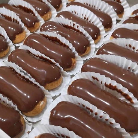 Özel Anlar İçin 1 Kg Çikolatalı Ekler Pasta